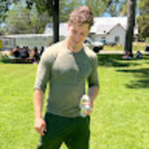 Meet your Posher, Aaron